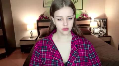 LilaSparkling online show from May 2026 09:36:02 AM