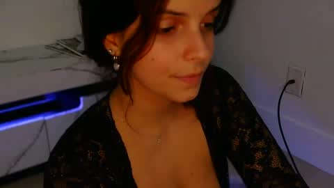 Rebecca online show from September 2025 02:47:02 AM