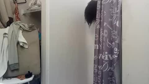 lilbody1 online show from November 2025 05:18:01 AM