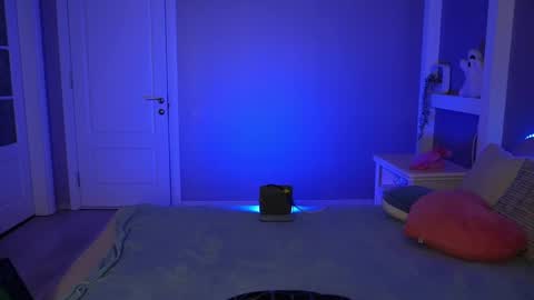 Anna online show from April 2026 08:32:01 PM