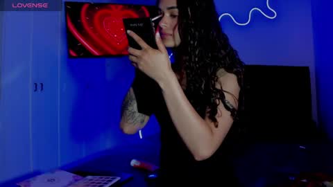 Snapshot of lili_evanss chatting on April 2026 02:08:01 PM lili_evanss online show from April 2026 02:08:01 PM