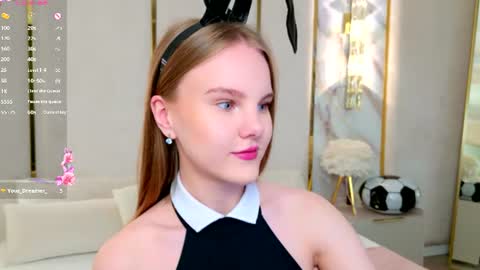 Snapshot of lili_lohan chatting on July 2026 05:22:02 AM lili_lohan online show from July 2026 05:22:02 AM