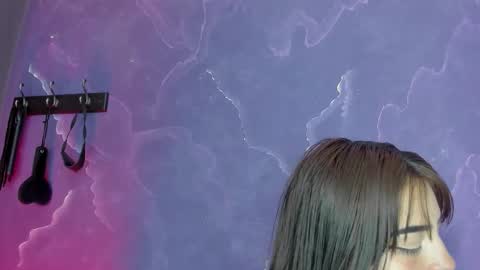 Lili  online show from November 2025 07:25:02 PM