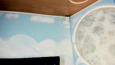 Lili  online show from April 2026 09:39:33 PM