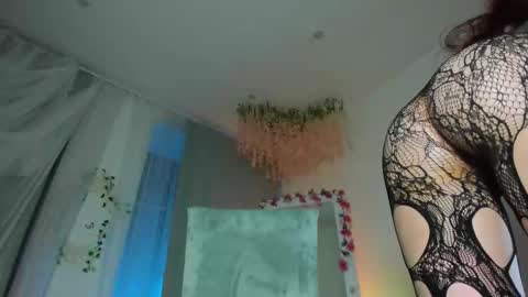 Snapshot of lilian_kroft chatting on February 2025 02:52:02 PM LIL online show from February 2025 02:52:02 PM