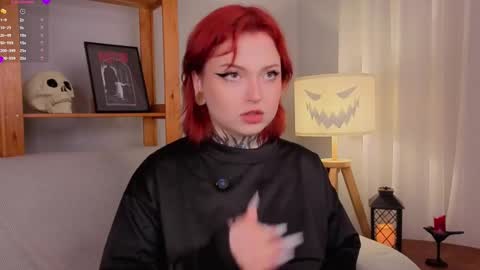 Anika online show from November 2025 11:33:01 AM