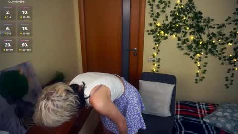 Lilian online show from September 2025 07:19:01 AM