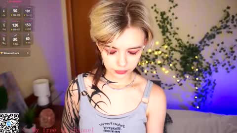 Lilian online show from December 2025 07:25:02 AM