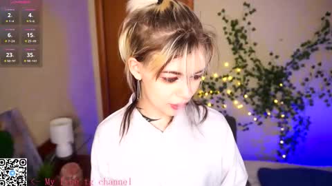 Lilian online show from December 2025 08:32:02 AM