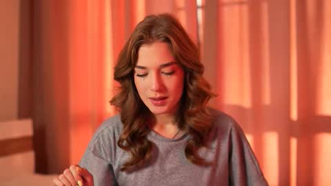 LilianLees online show from October 2025 01:50:01 PM