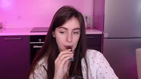 Lilu online show from June 2026 03:42:02 AM