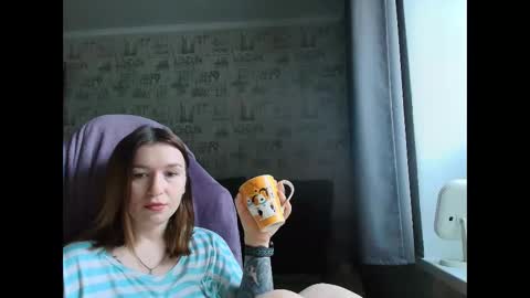 liliawoolf online show from November 2025 07:35:02 AM