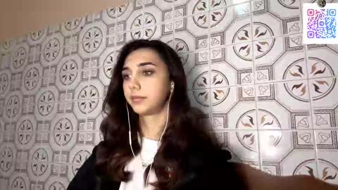 Lina online show from November 2025 10:08:02 PM