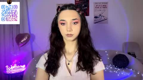 Snapshot of lilihalvorsen chatting on June 2026 10:19:02 PM Lina online show from June 2026 10:19:02 PM