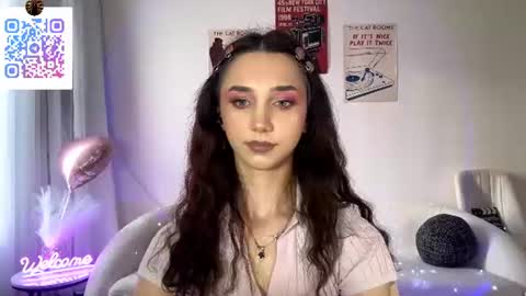 Snapshot of lilihalvorsen chatting on June 2026 02:53:01 AM Lina online show from June 2026 02:53:01 AM
