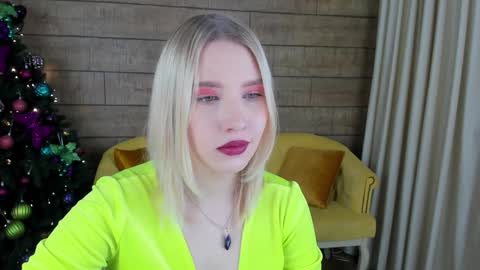 LiliLinn online show from December 2024 05:36:01 AM