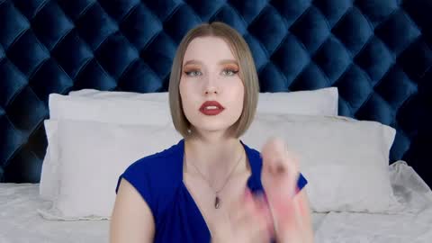 LiliLinn online show from January 2025 11:26:02 AM