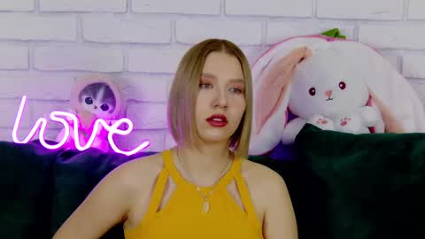 LiliLinn online show from March 2025 05:18:02 AM