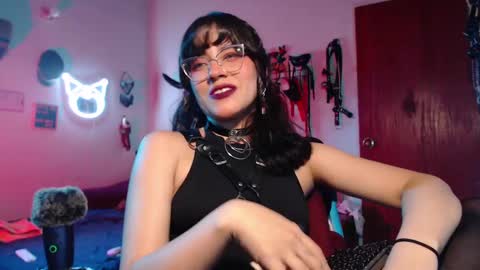 Snapshot of lililiu chatting on January 2025 02:19:02 AM Molly online show from January 2025 02:19:02 AM