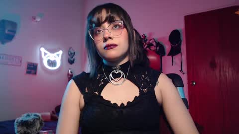 Snapshot of lililiu chatting on February 2025 01:41:02 AM Molly online show from February 2025 01:41:02 AM