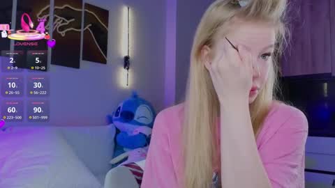 lililok101 online show from April 2026 01:36:01 AM