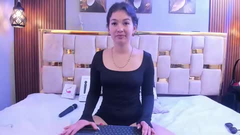 lilimini online show from June 2026 08:43:01 PM