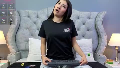 Lilia online show from February 2026 12:20:01 PM