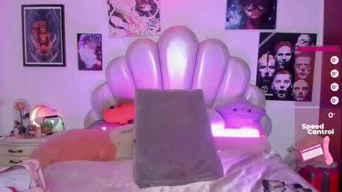   online show from December 2024 01:45:01 AM