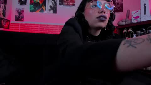 Snapshot of lilith_deveraux_ chatting on September 2025 06:08:02 PM MISTRESS LILITH online show from September 2025 06:08:02 PM