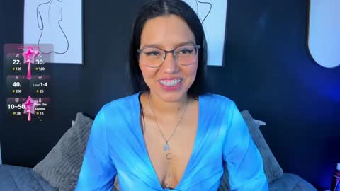 Lili  online show from January 2025 11:37:02 AM