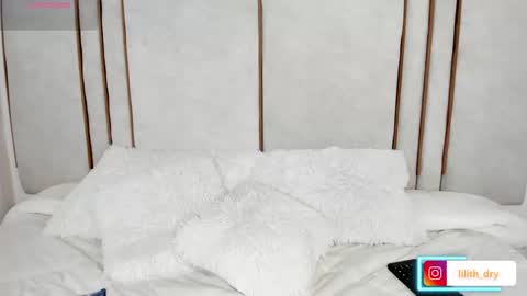 lilith_dry online show from September 2025 04:21:01 PM