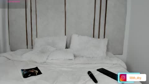 lilith_dry online show from October 2025 04:06:02 PM