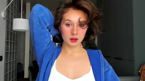 lilith online show from September 2025 01:16:01 PM