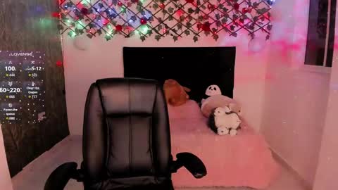 Snapshot of lilith_miller21 chatting on September 2025 08:46:01 PM lilith_miller21 online show from September 2025 08:46:01 PM