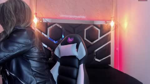  Lilith   online show from February 2025 11:13:02 AM