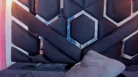  Lilith   online show from March 2025 05:17:02 PM