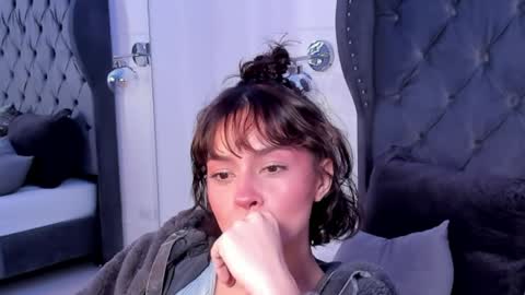 lilith_selene online show from April 2026 07:17:01 AM