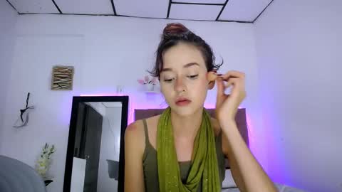 Lilith online show from November 2025 02:43:02 AM