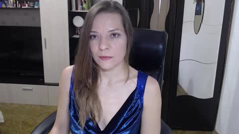 lilith small21 online show from December 2025 09:05:02 AM