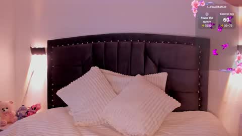 Snapshot of lilith_thompson chatting on October 2025 05:28:01 AM lilith_thompson online show from October 2025 05:28:01 AM