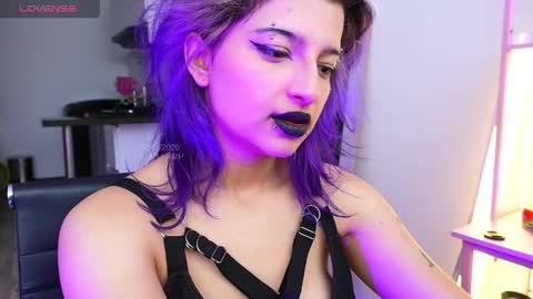 Snapshot of lilith_vamp chatting on May 2026 03:40:01 PM LILITH 200 LIKES Thursday Clown Costume M online show from May 2026 03:40:01 PM