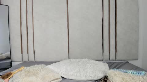 Lilith online show from April 2026 02:03:02 AM