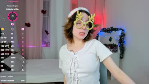 Snapshot of lilithlunna chatting on January 2025 01:16:02 AM Lilith online show from January 2025 01:16:02 AM