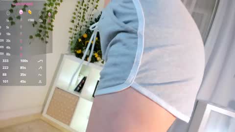 Snapshot of lilithlunna chatting on January 2025 01:13:02 AM Lilith online show from January 2025 01:13:02 AM