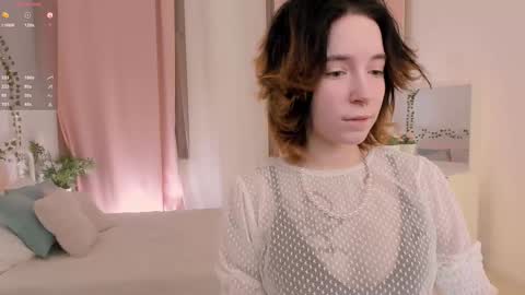 Snapshot of lilithlunna chatting on January 2025 10:35:02 PM Lilith online show from January 2025 10:35:02 PM