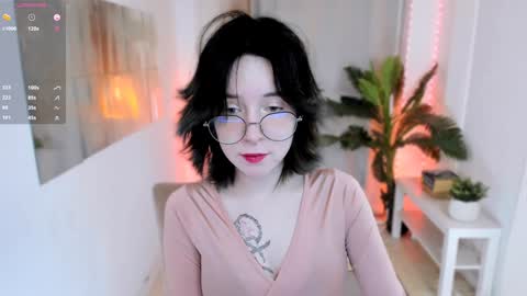 Snapshot of lilithlunna chatting on January 2025 10:21:01 PM Lilith online show from January 2025 10:21:01 PM