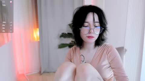 Snapshot of lilithlunna chatting on February 2025 01:23:01 AM Lilith online show from February 2025 01:23:01 AM