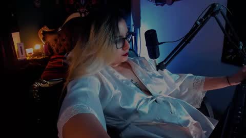Snapshot of lilithmystic01 chatting on January 2025 03:26:02 AM lilithmystic01 online show from January 2025 03:26:02 AM