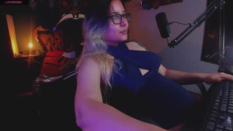 Snapshot of lilithmystic01 chatting on February 2025 02:58:01 PM lilithmystic01 online show from February 2025 02:58:01 PM