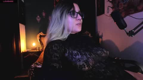 Snapshot of lilithmystic01 chatting on February 2025 01:21:02 PM lilithmystic01 online show from February 2025 01:21:02 PM